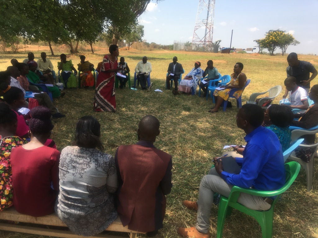 OIL REFINERY RESIDENTS IN HOIMA SHARE COMMUNITY MOBILIZATION EXPERIENCE WITH NATIONAL ASSOCIATION OF PROFESSIONAL ENVIRONMENTALISTS (NAPE)