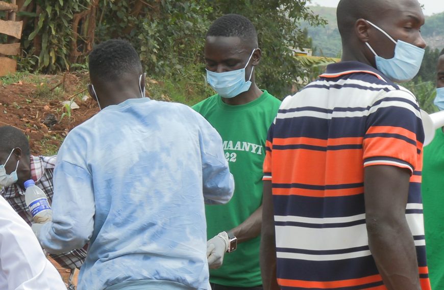 COMMUNITY GREEN RADIO CELEBRATES BELATED WORLD ENVIRONMENTAL DAY WITH A COMMUNITY CLEANING EXERCISE