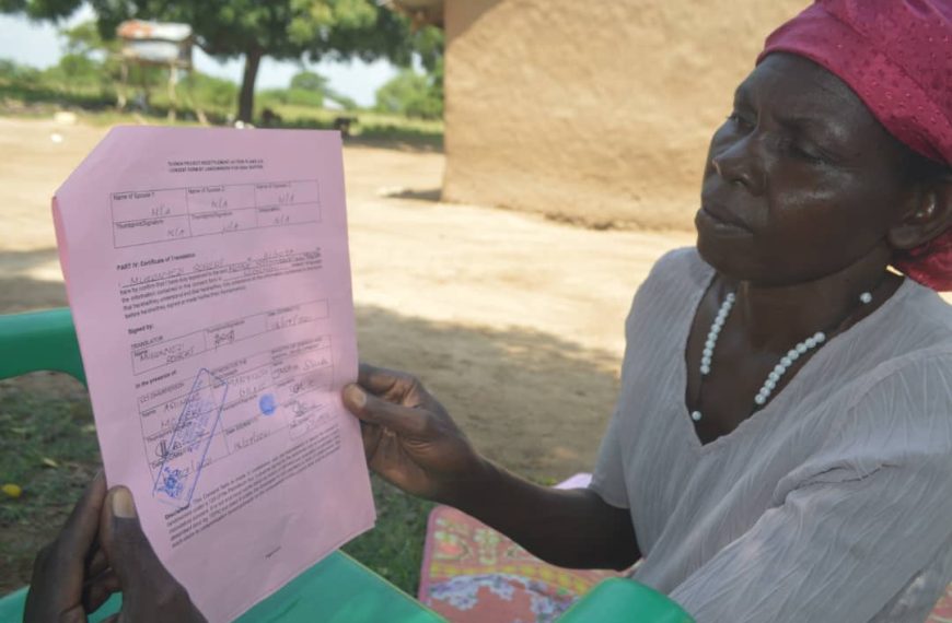 Signing in darkness: Oil host communities struggle to attain justice for their land in the face of the East African Crude Oil Pipeline (EACOP) and Central Processing Facility (CPF) developments in Uganda’s Albertine Oil region.